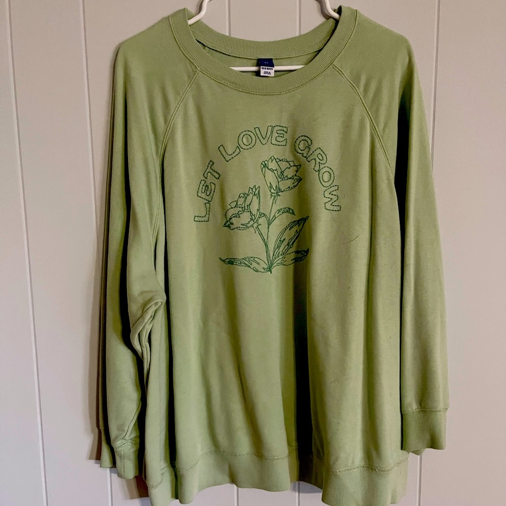 Old Navy crew neck sweatshirt